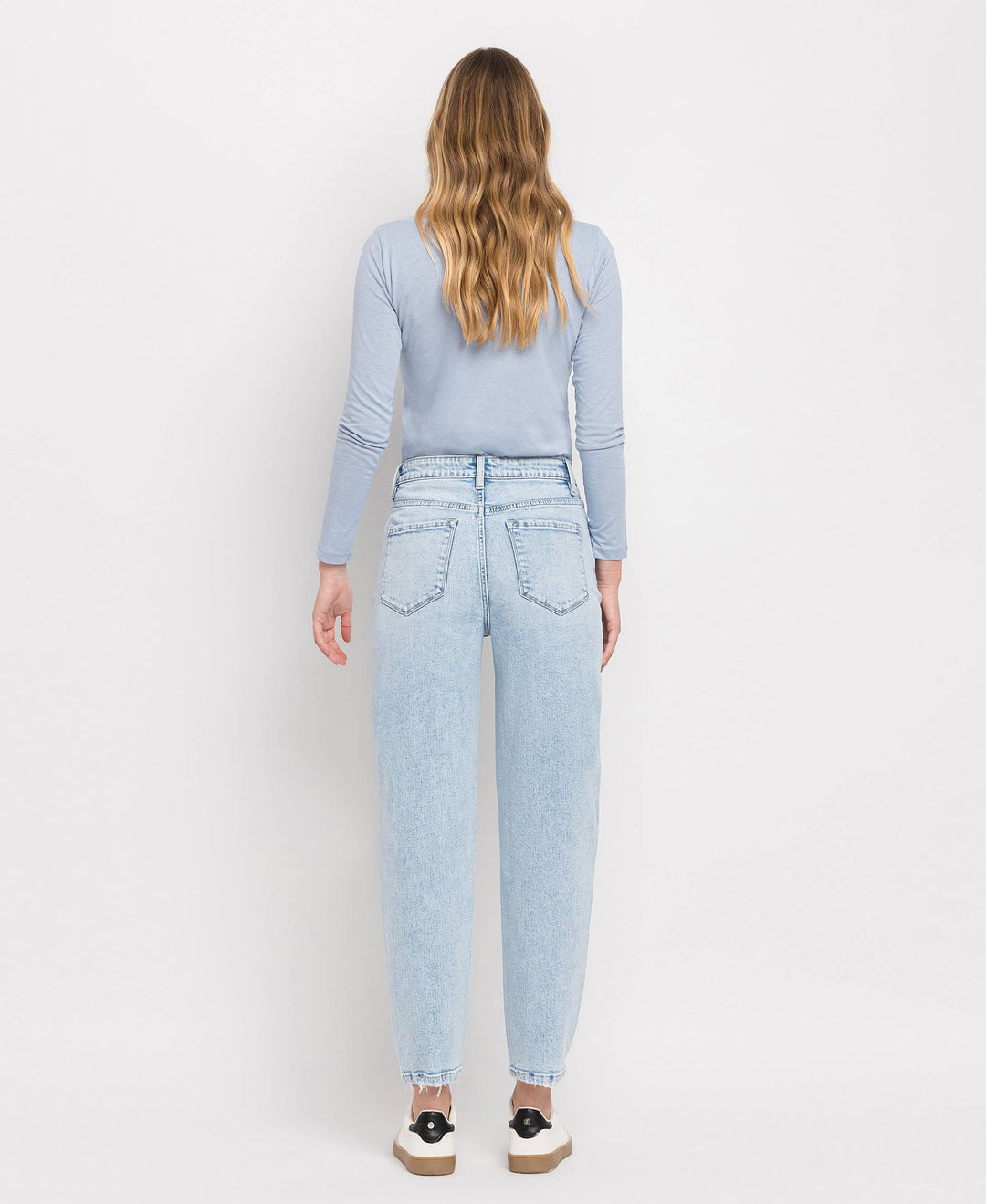 Sweet Nothing high rise barrel jean