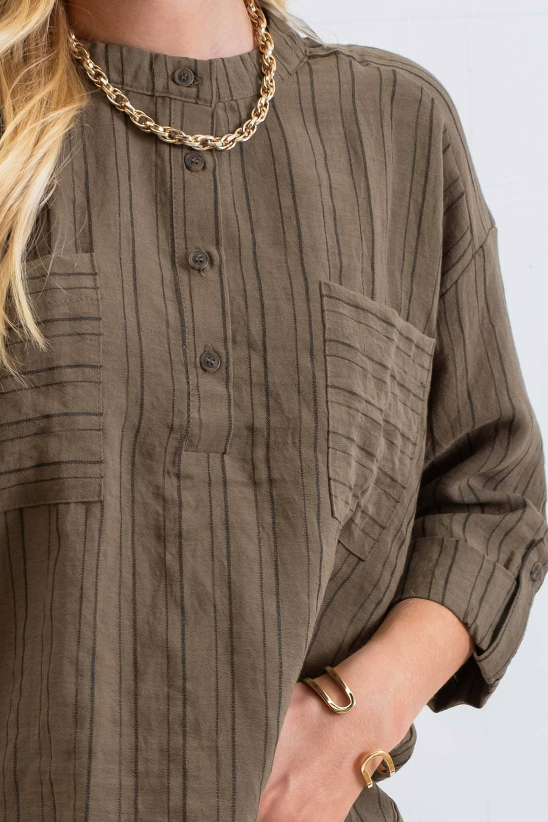 VERTICAL STRIPED LONG SLEEVE: OLIVE