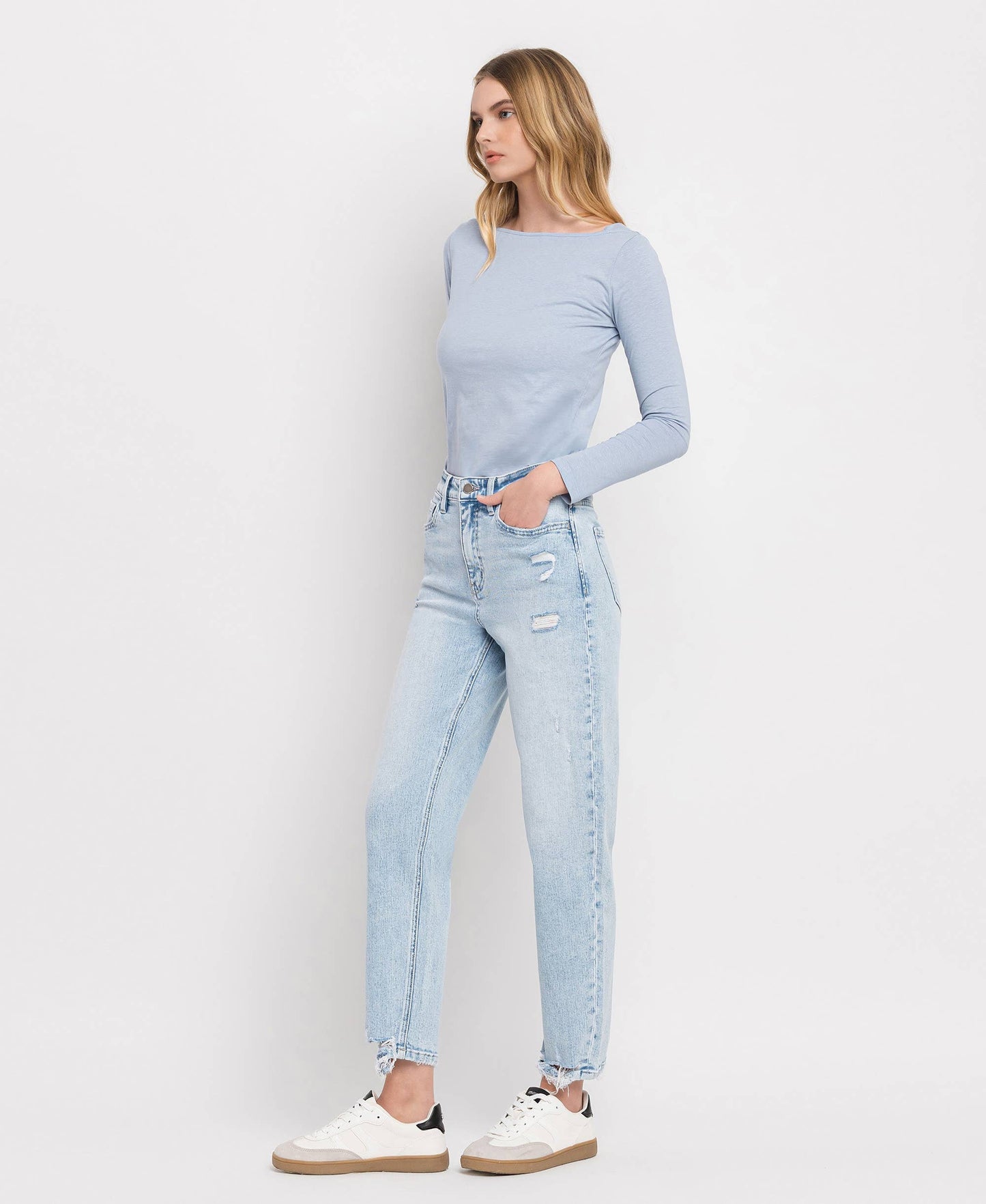 Sweet Nothing high rise barrel jean