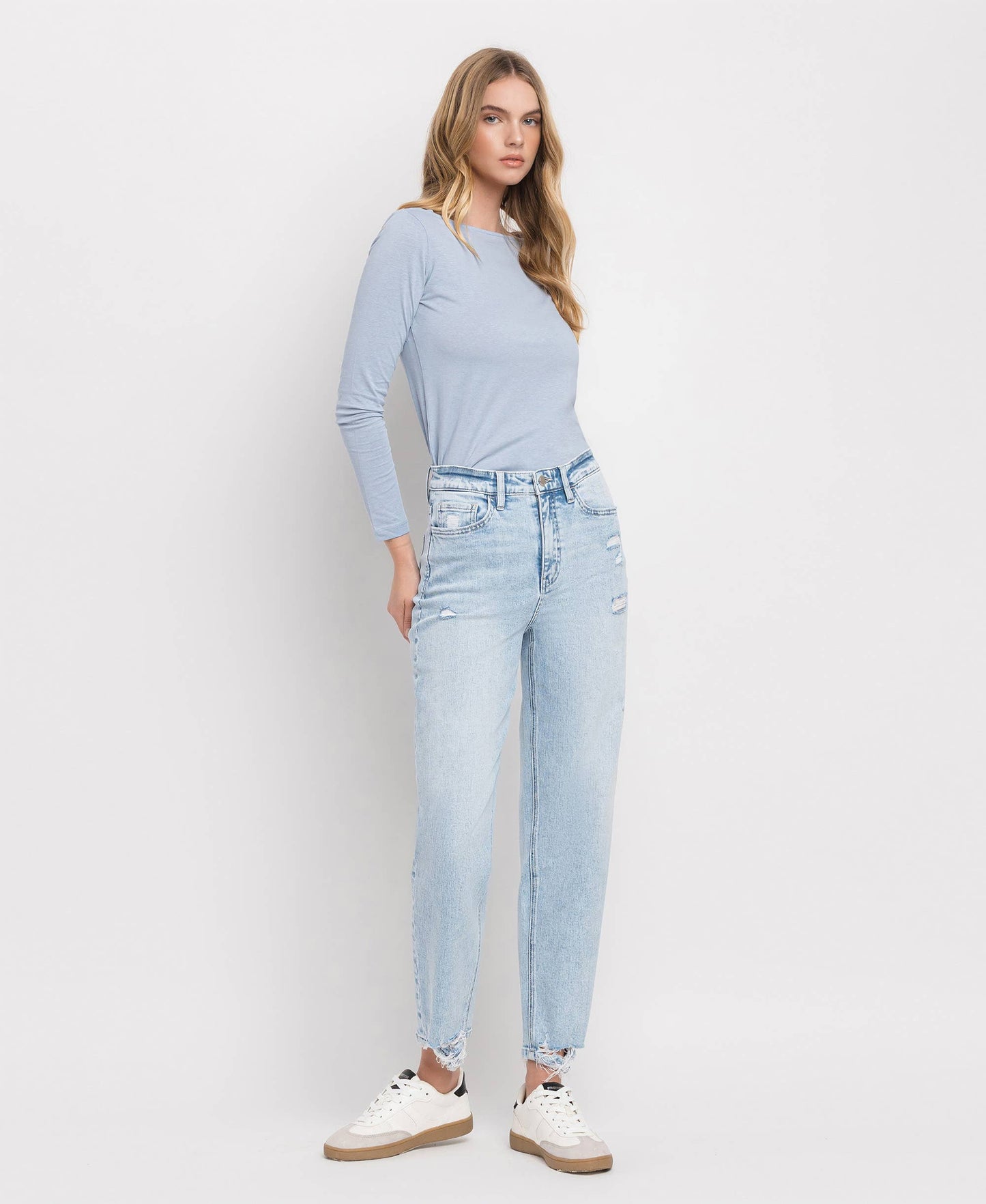 Sweet Nothing high rise barrel jean