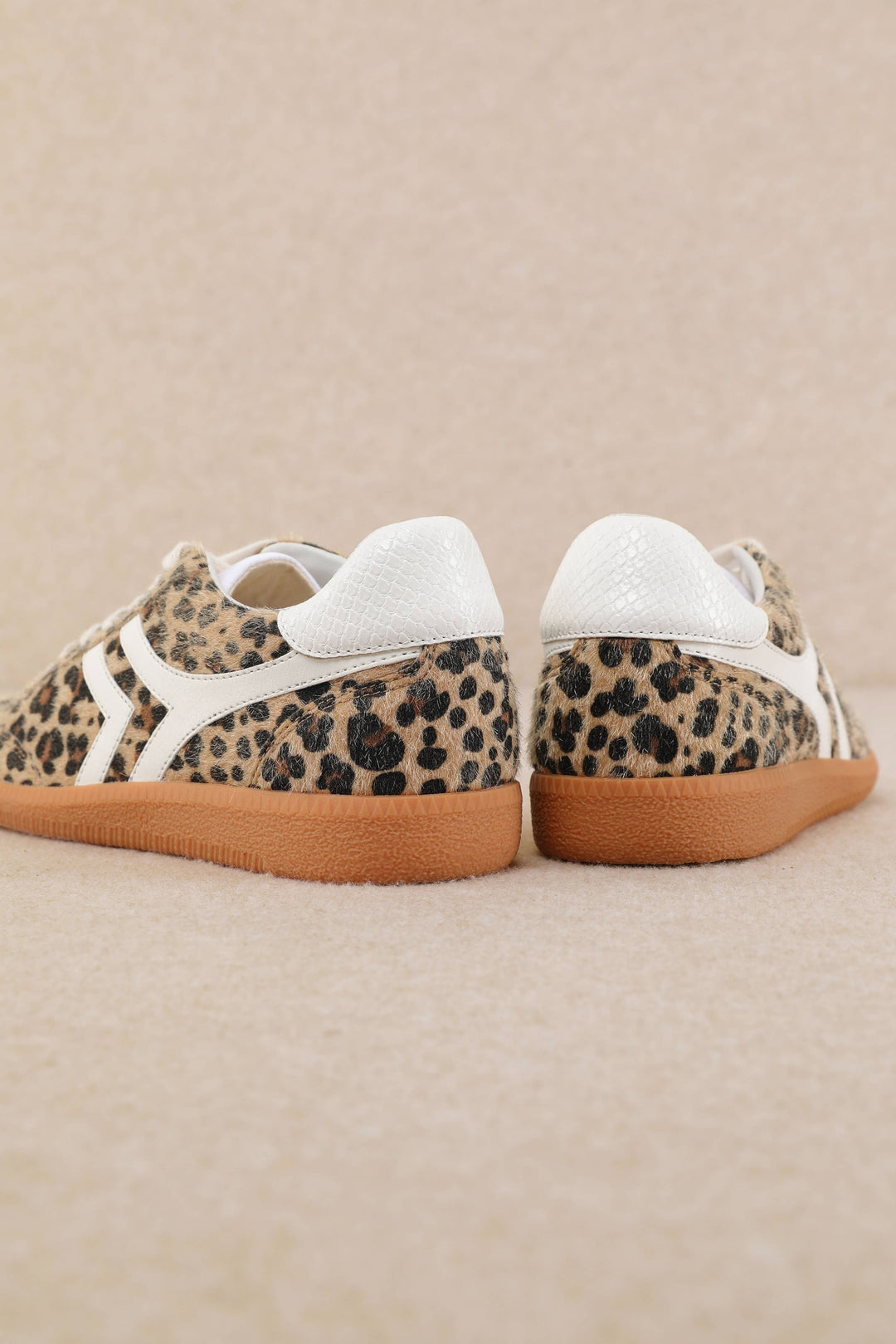 XENA: Leopard White