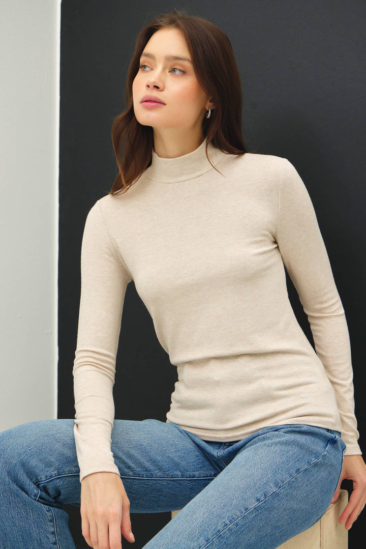 TURTLE NECK KNIT TOP : OATMEAL
