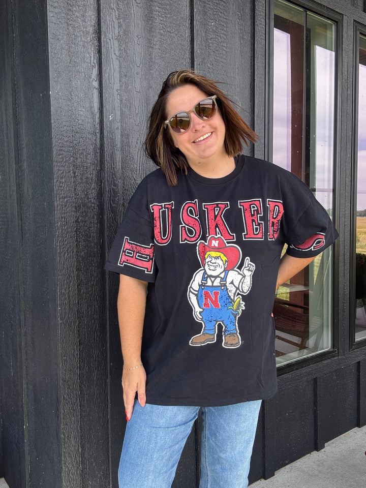 Black Nebraska South Split tee