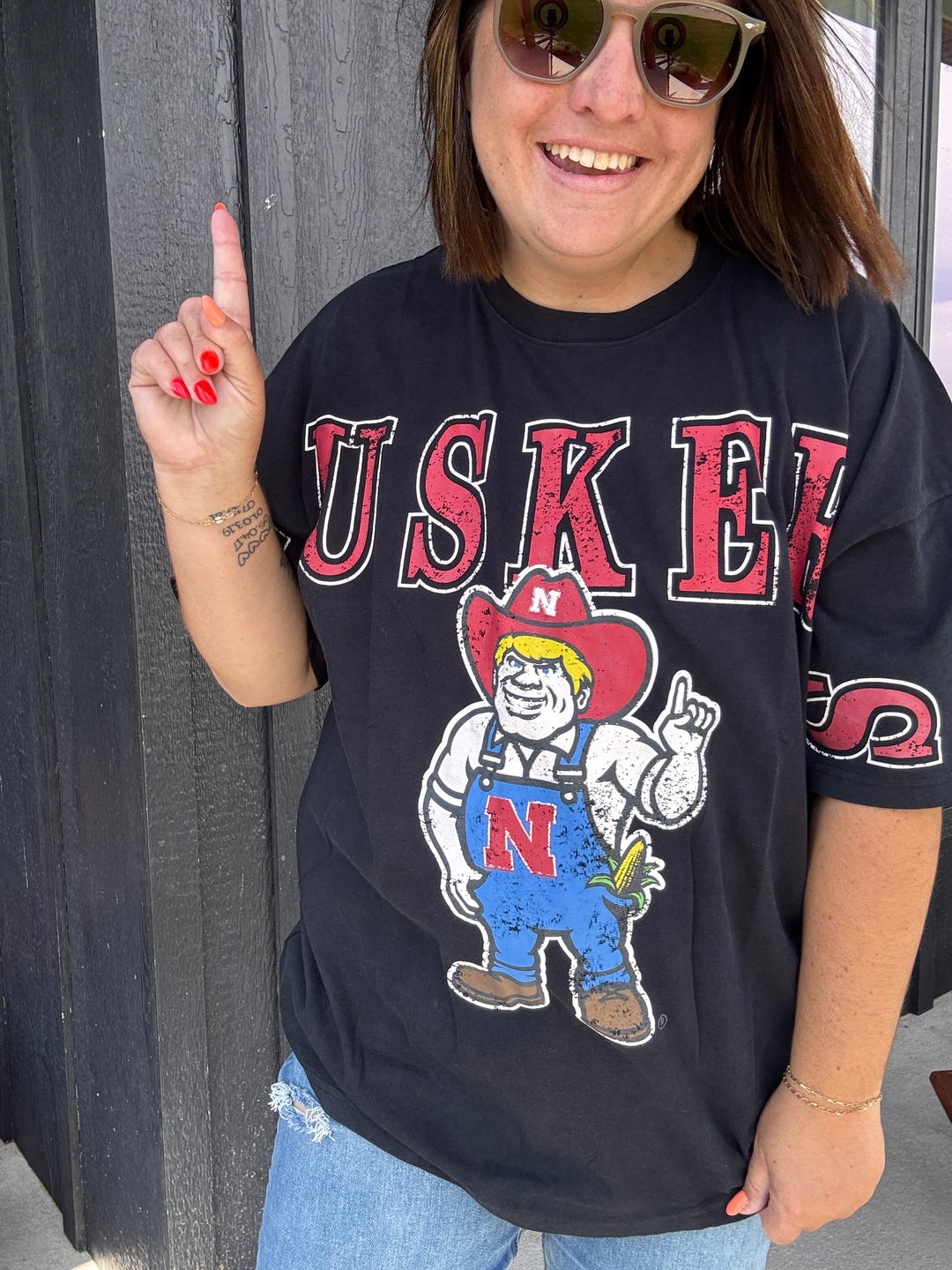 Black Nebraska South Split tee
