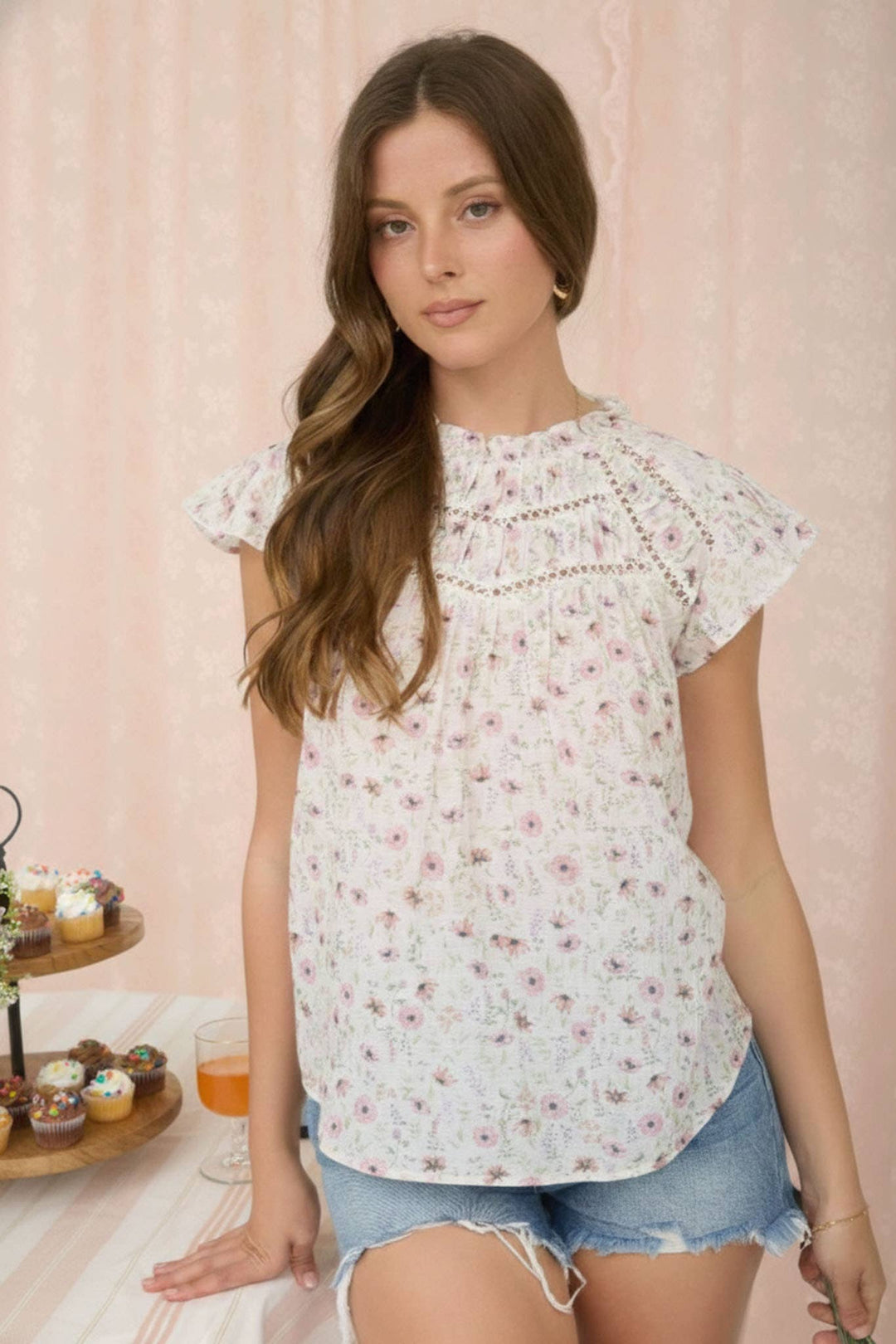 FLORAL RUFFLE DETAIL LINE LACE YOKE TOP