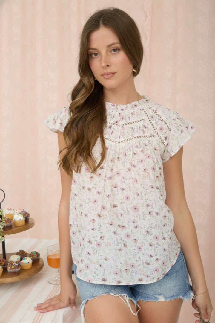 FLORAL RUFFLE DETAIL LINE LACE YOKE TOP