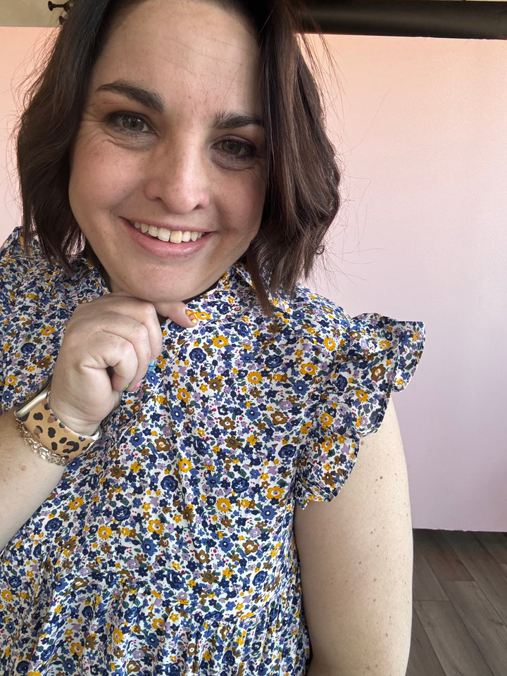 I’m a lady floral flutter sleeve.