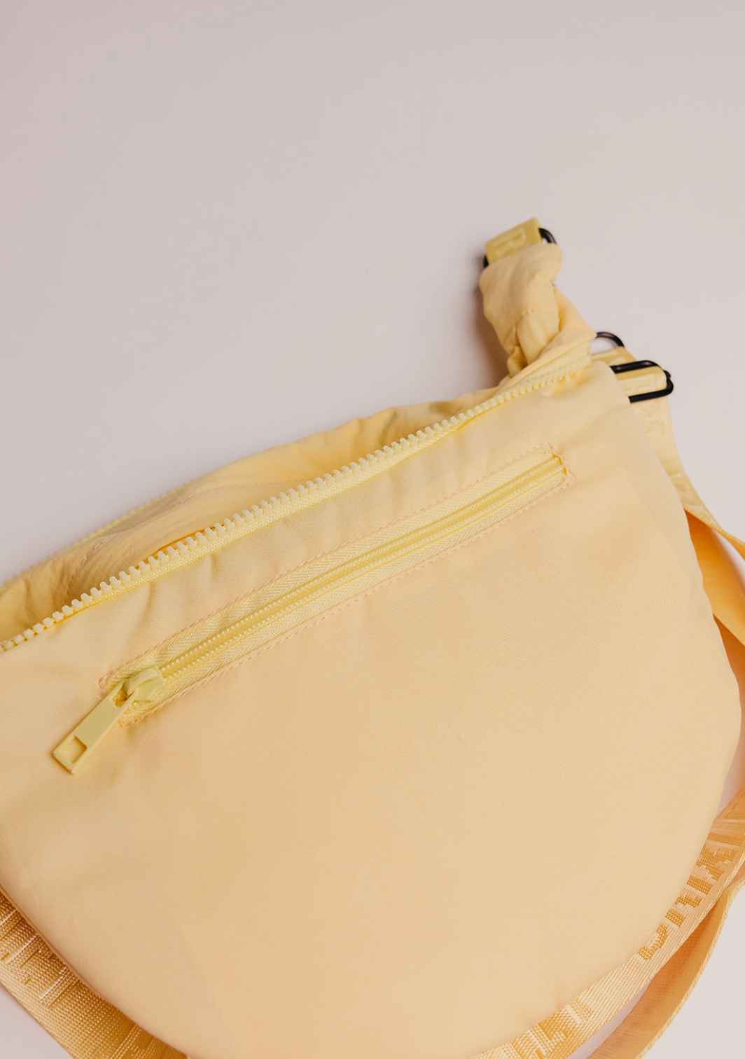 Butter Crescent Bag|Brixley