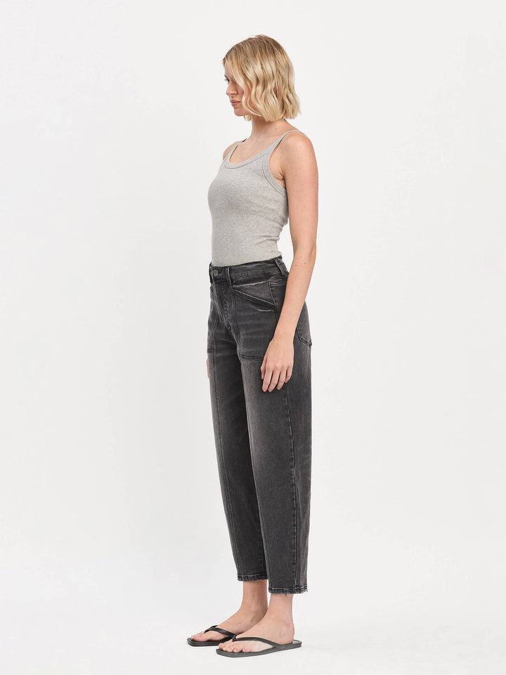 SUPER HIGH RISE PANEL DETAIL BARREL JEANS