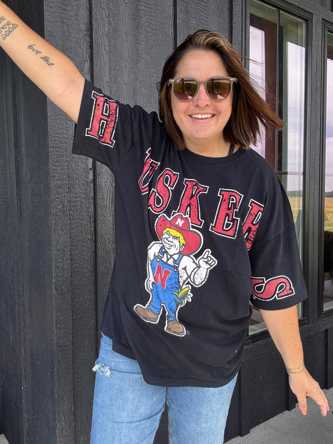Black Nebraska South Split tee