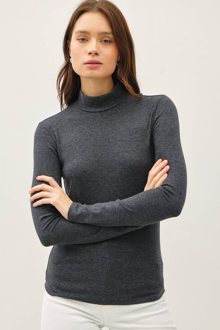 TURTLE NECK KNIT TOP : Charcoal