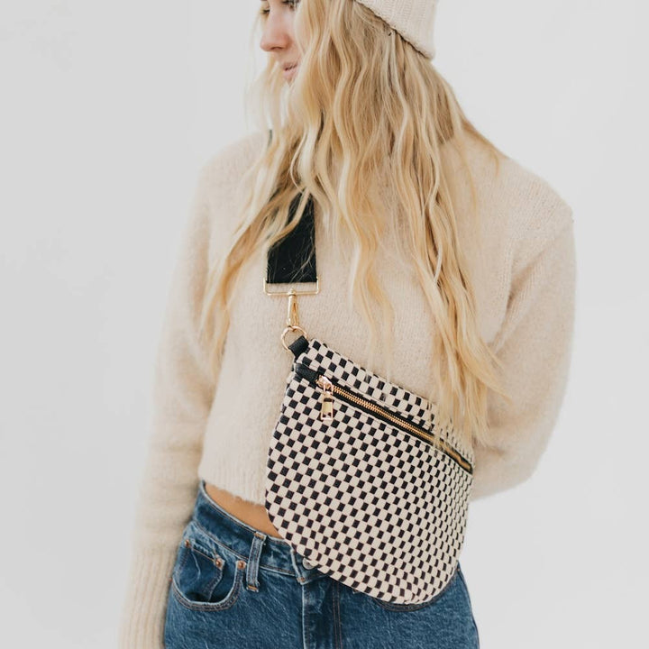 Westlyn Woven Bum Bag: Checkered Black
