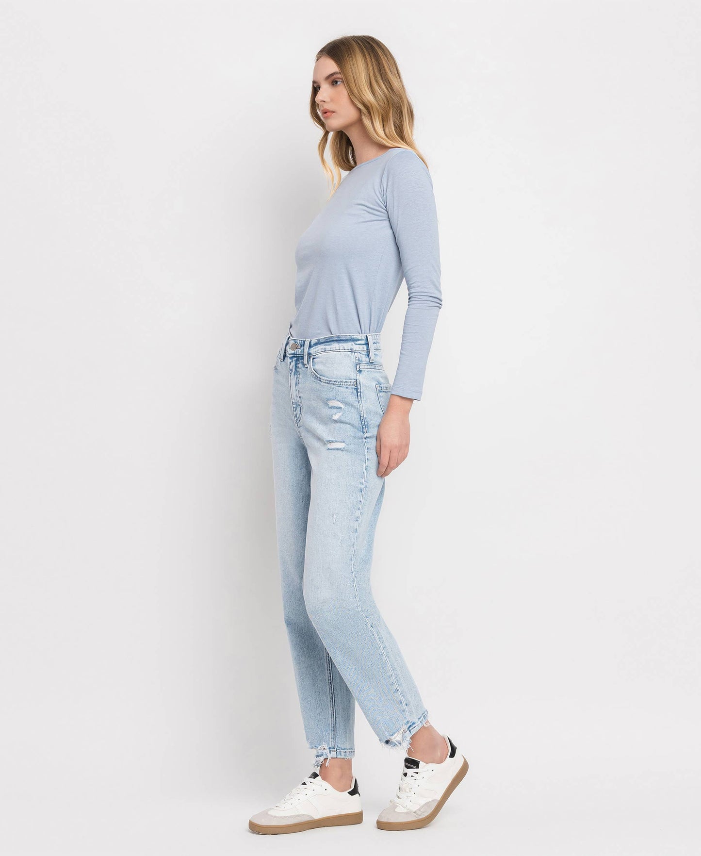 Sweet Nothing high rise barrel jean