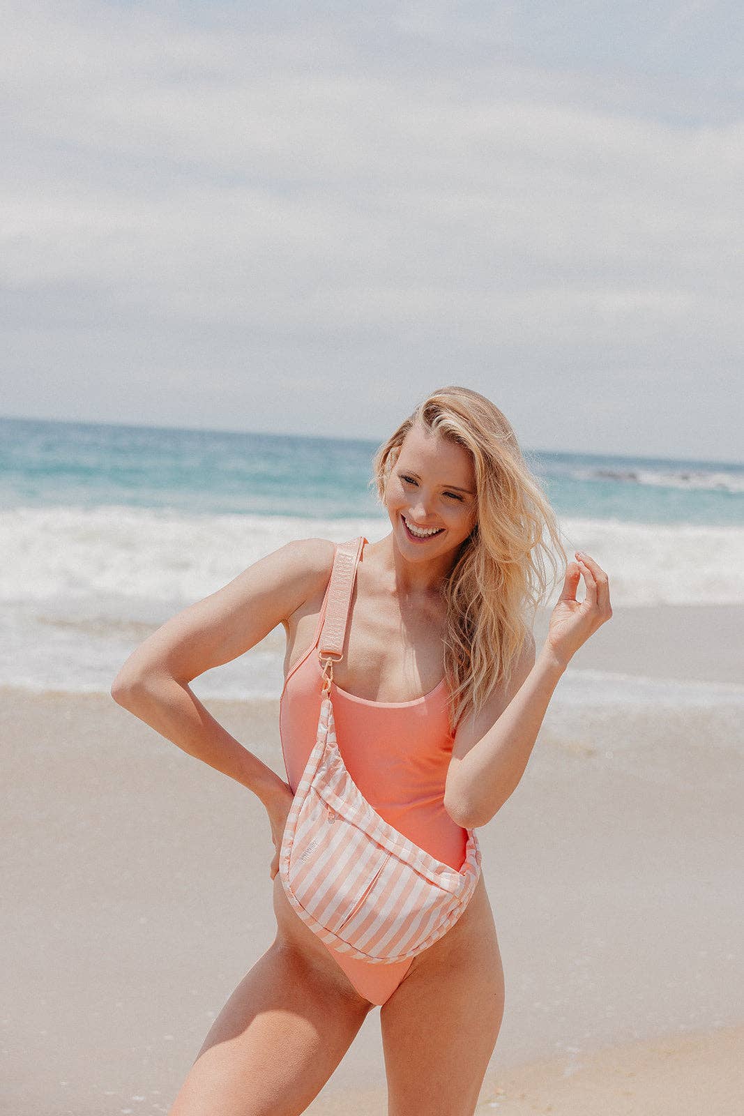 Apricot Stripe Crescent Bag|Brixley