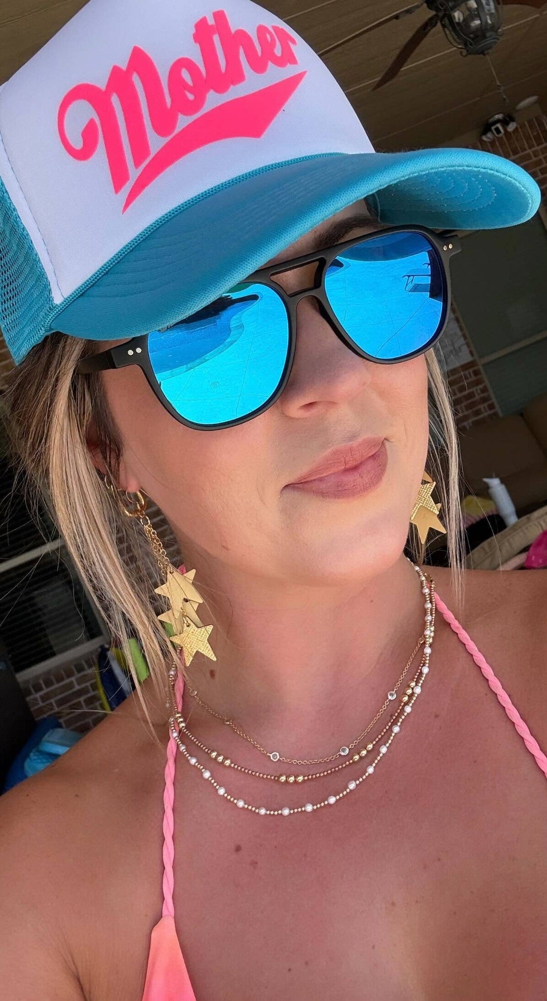 Briggs: Black Gradient