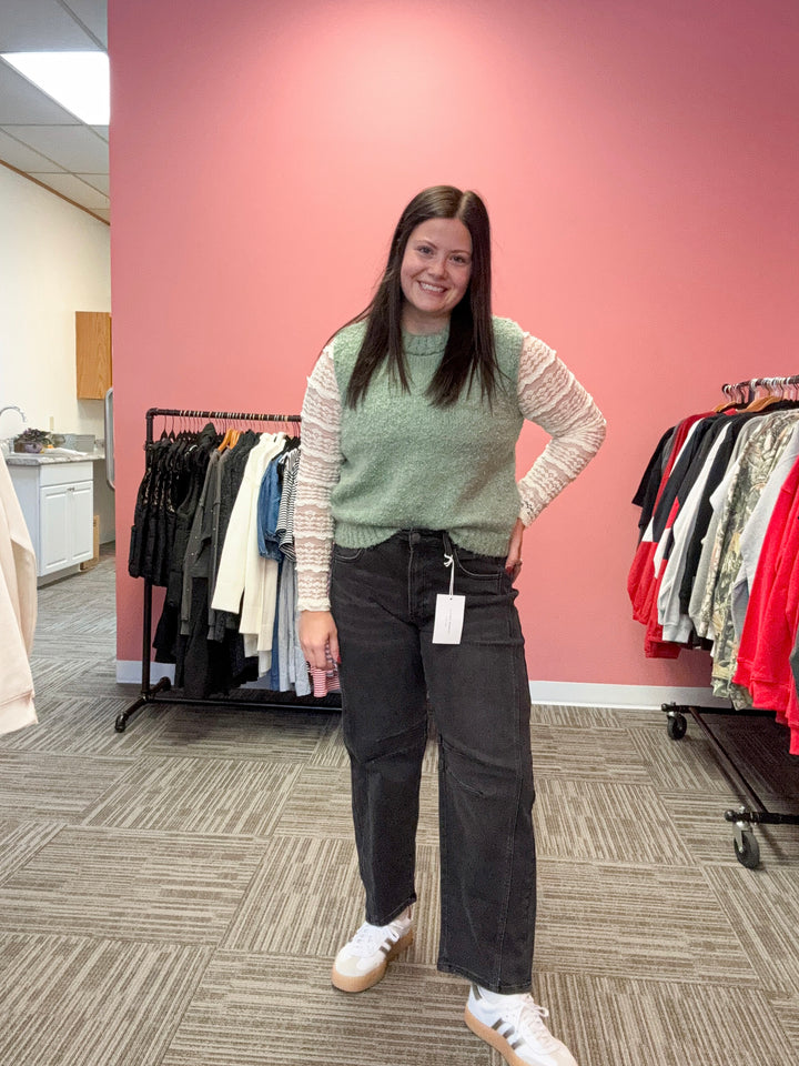 Meredith Crew Neck Sleeveless Sweater