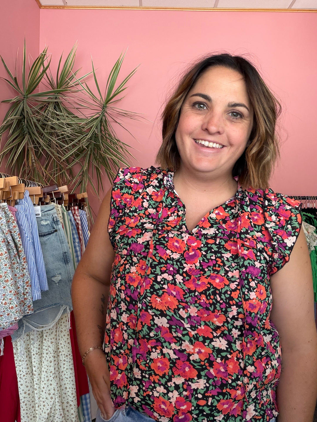Keyhole Floral flutter blouse