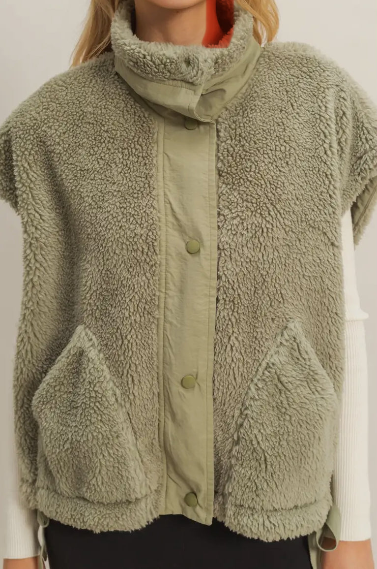Billie sherpa vest