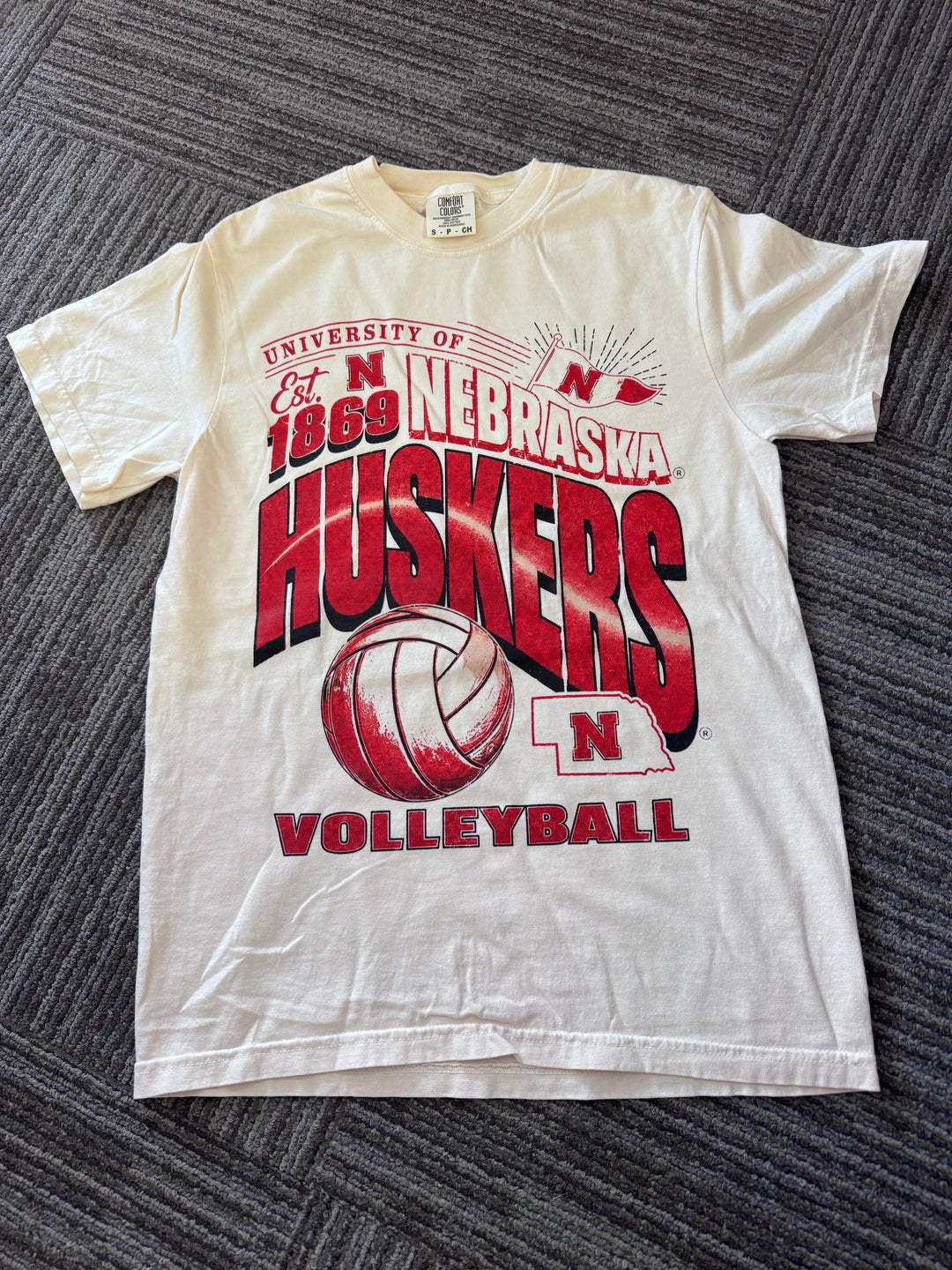 Nebraska Huskers Volleyball tee