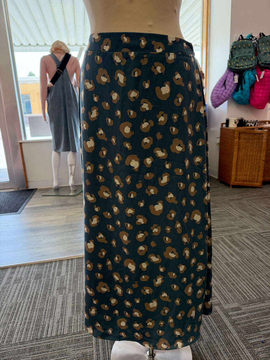Leopard midi skirt