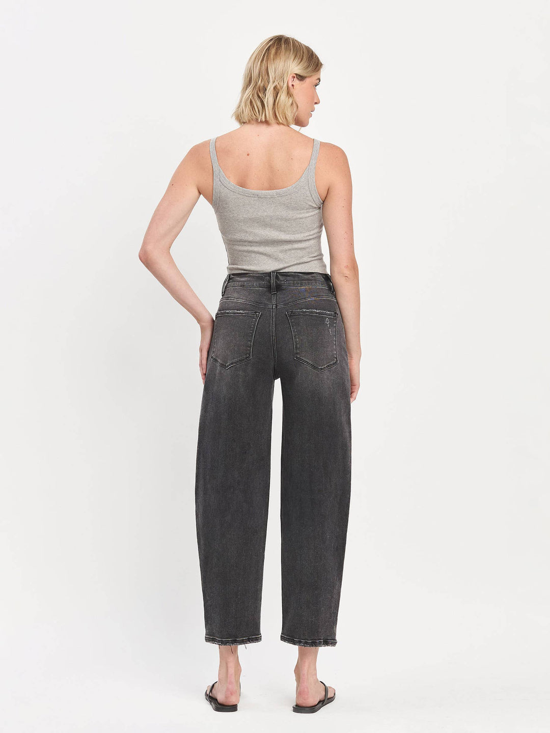 SUPER HIGH RISE PANEL DETAIL BARREL JEANS
