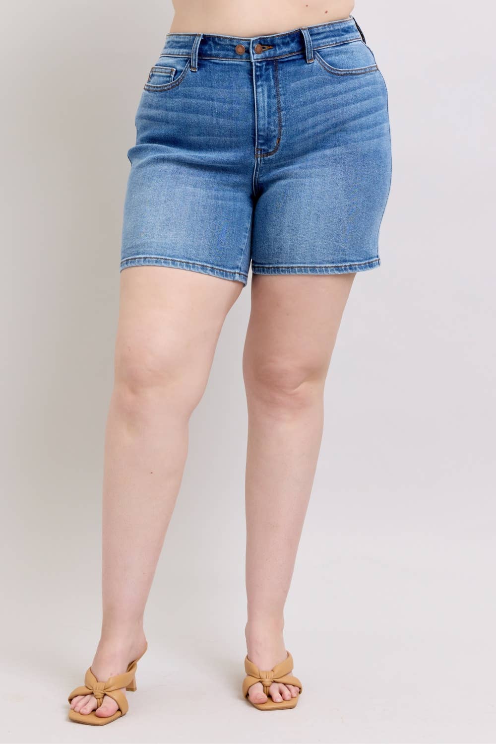 HW 2 Button Mid Length Dad Shorts