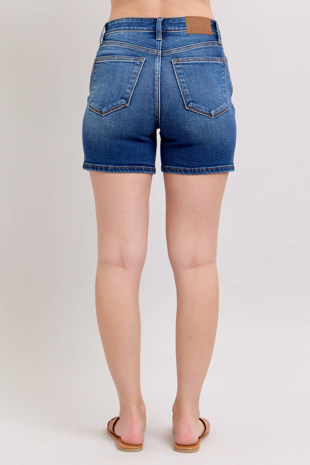High Waisted 2 Button Mid Length Short
