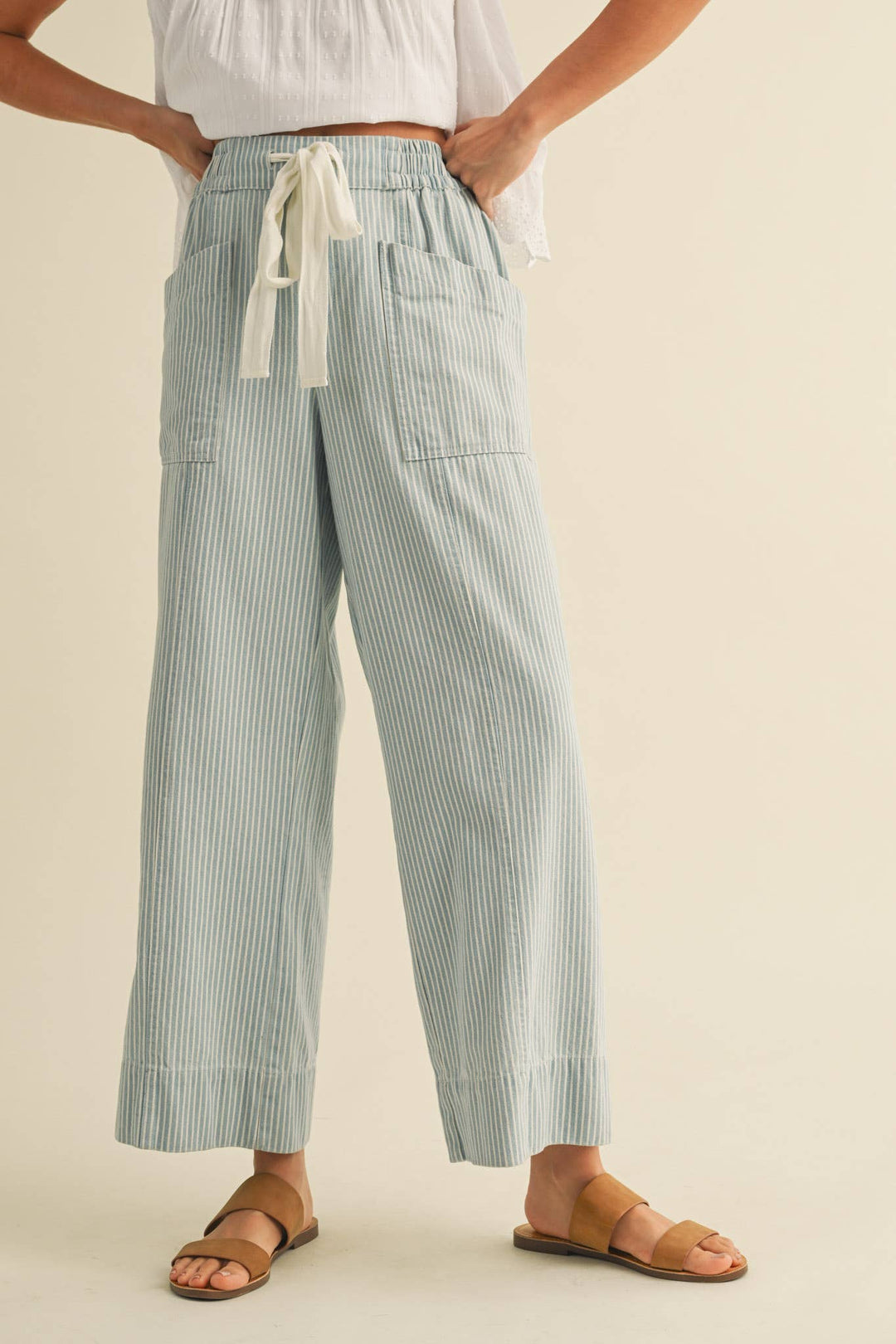 STRIPED WIDE LEG CROPPED PANTS