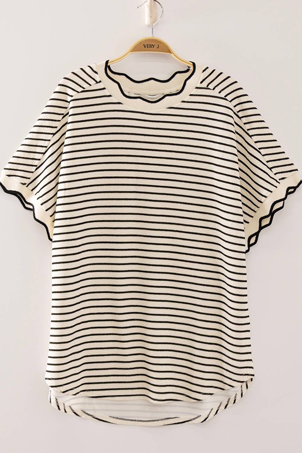 Ariel Scallop Trim Round Neck top