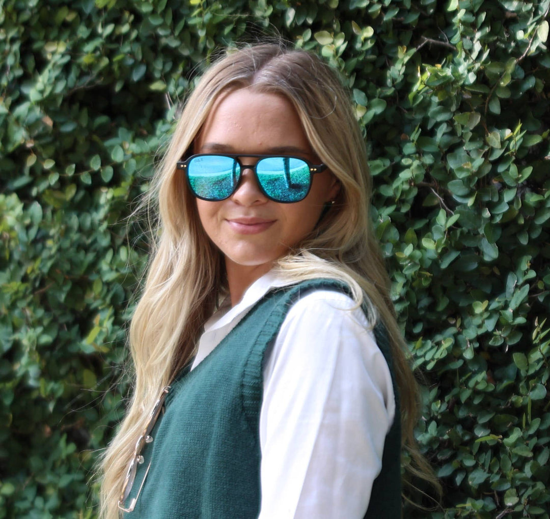 Briggs: Black Gradient